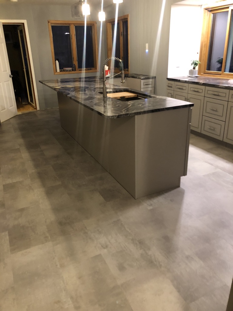 This image has an empty alt attribute; its file name is unadjustednonraw_thumb_42ff.jpg