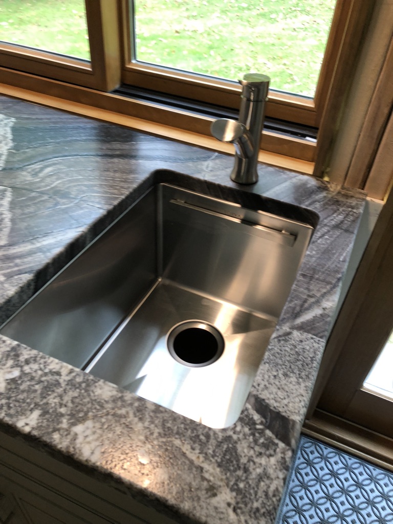 This image has an empty alt attribute; its file name is unadjustednonraw_thumb_4350.jpg